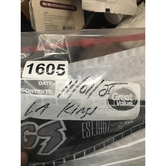 LA Kings NHL Hockey Pennant Flag Opening Night Giveaway 2023 Lot Of 2 - Picture 4 of 4